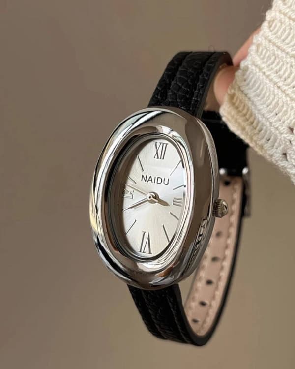 Female Watch 09 — photographed in the studio