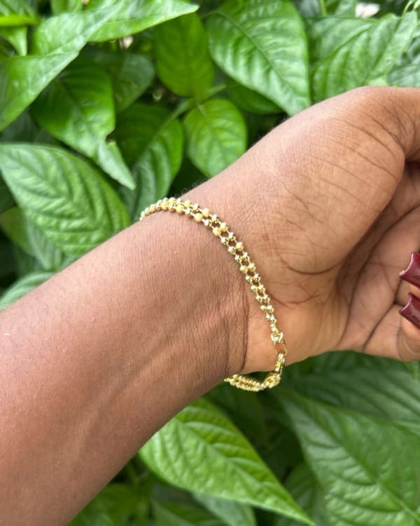 G.R Bracelet 22 — photographed in the studio