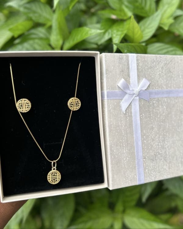 Gold Replica 05 — photographed in the studio